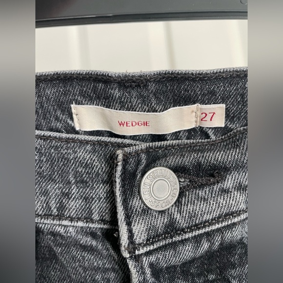 Levi’s Wedgie High-Rise Ankle Crop Icon - 27 - Picture 8 of 10